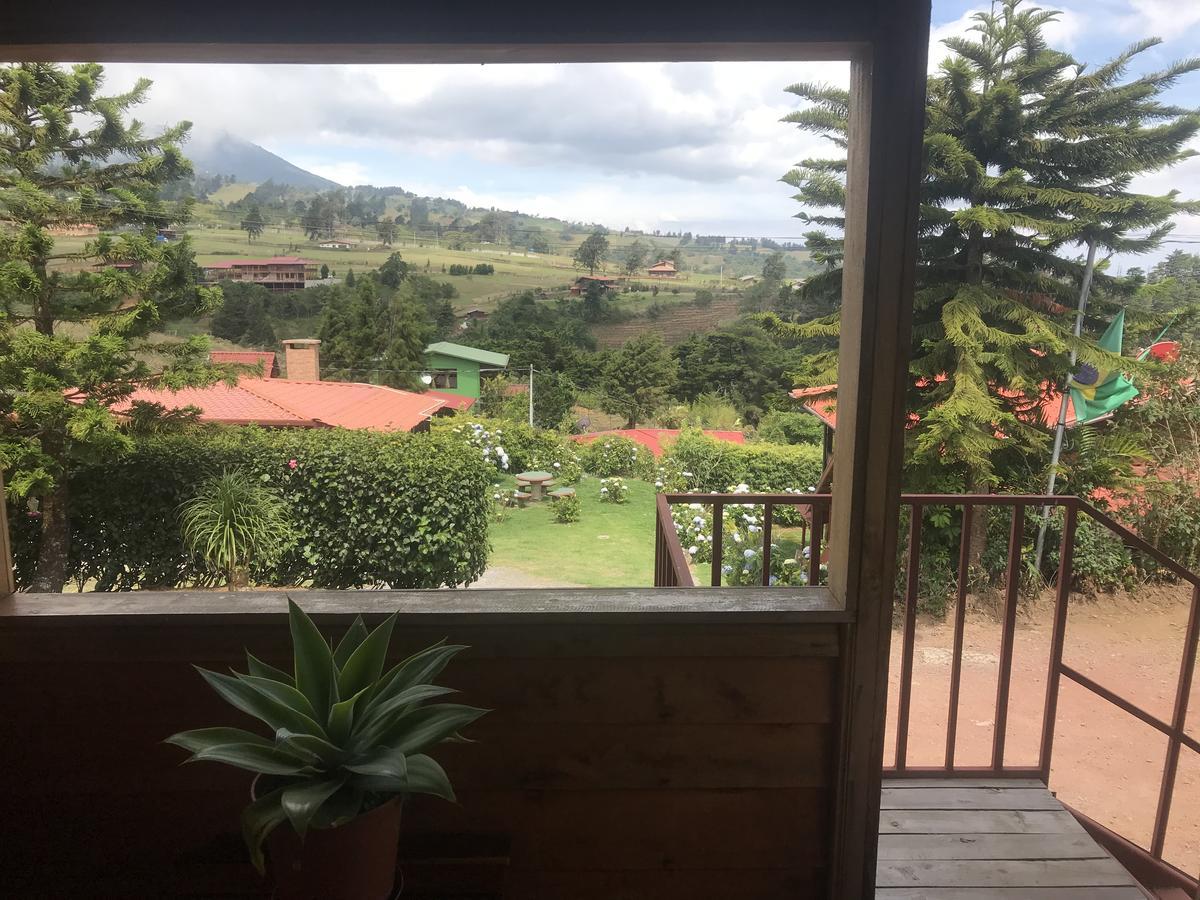 Hotel Chalets Los Volcanes Fraijanes Bagian luar foto